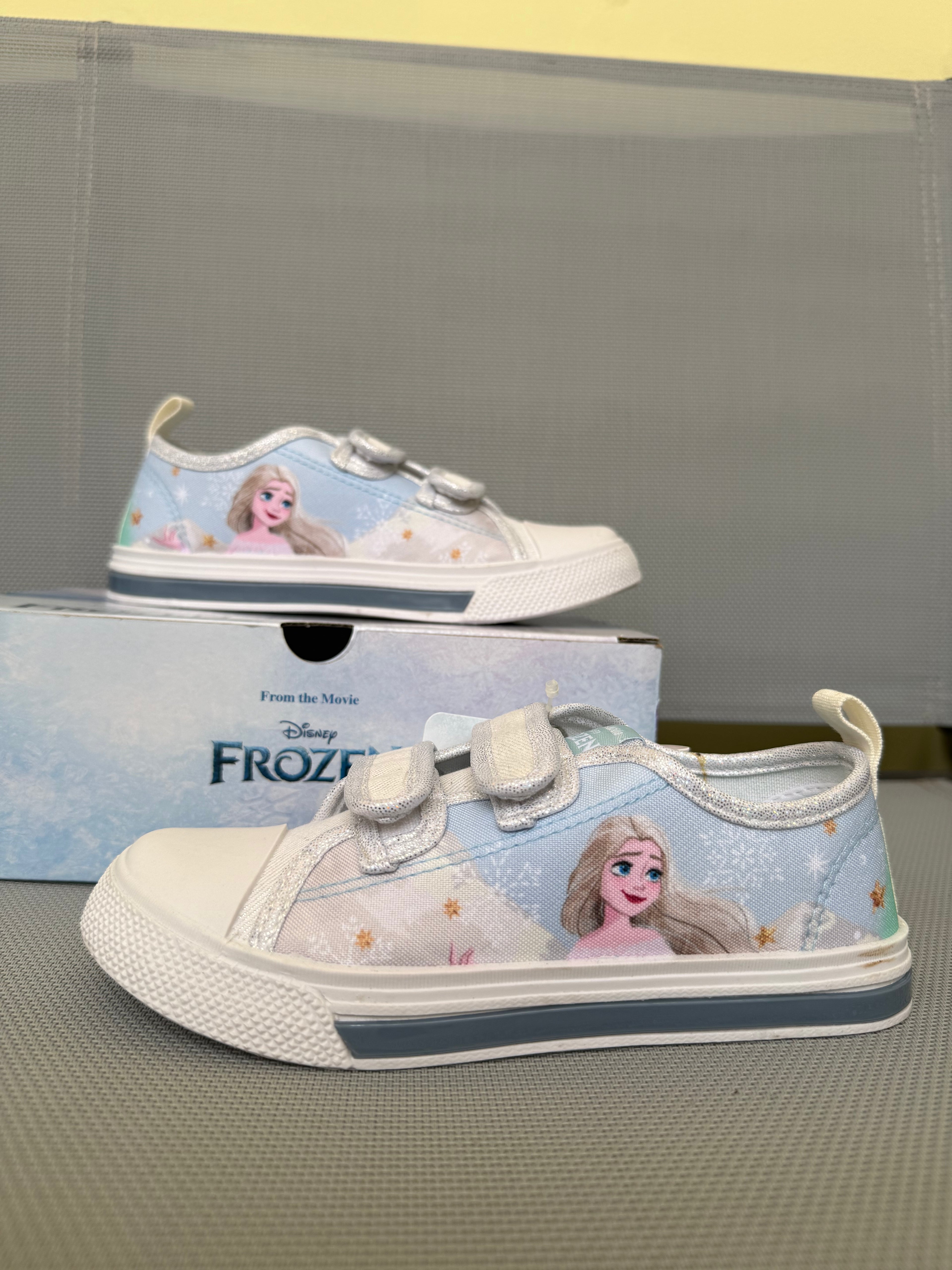 Sneakers Frozen con luci LED